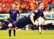 开云APP-包含AC米兰横扫中国，范佩西高光表现的词条