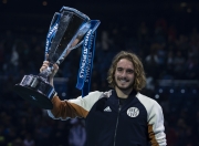 开云体育直播-包含欧洲网球队强势西班牙网球队，西西帕斯高光表现的词条