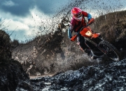 开云体育入口-阿坎吉爆发引领战术革命，荷兰式全面压制终结AC米兰欧冠幻想