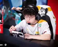 MAD爆冷SBTC,Huni统治全场 MAD爆冷SBTC,Huni统治全场