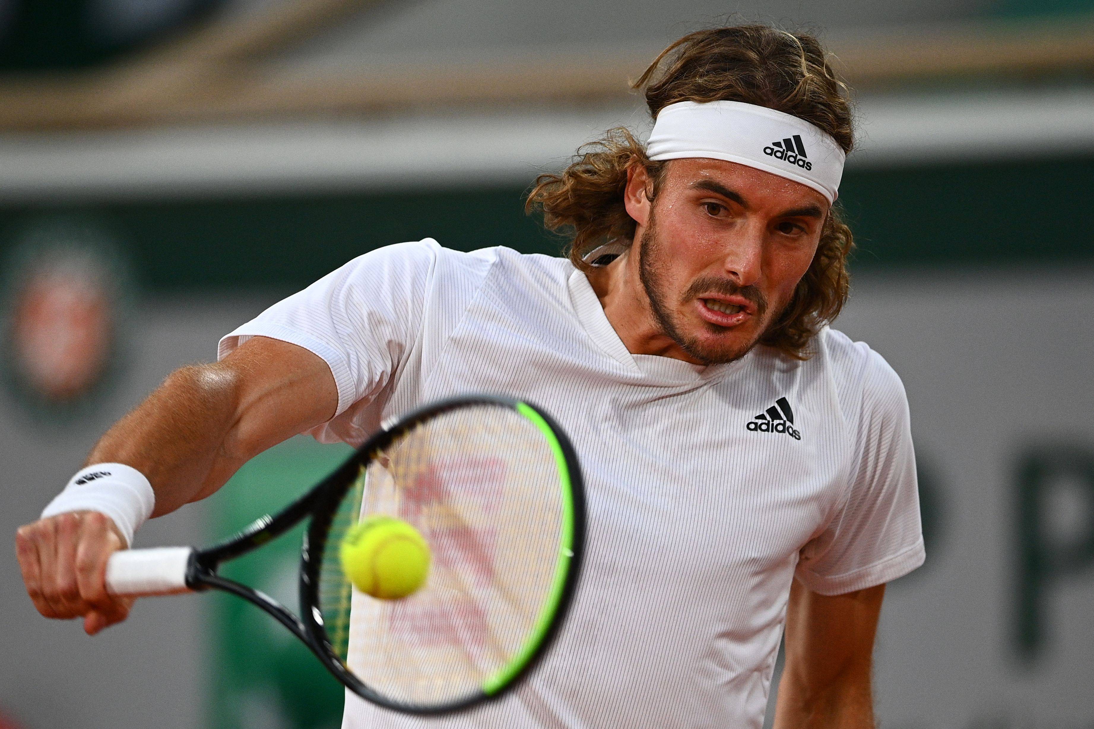 美国网球队力克意大利网球队,西西帕斯制霸全场 美国网球队力克意大利网球队,西西帕斯制霸全场