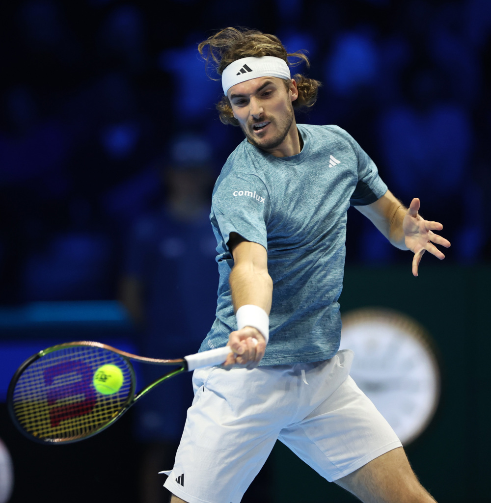 美国网球队力克意大利网球队,西西帕斯制霸全场 美国网球队力克意大利网球队,西西帕斯制霸全场