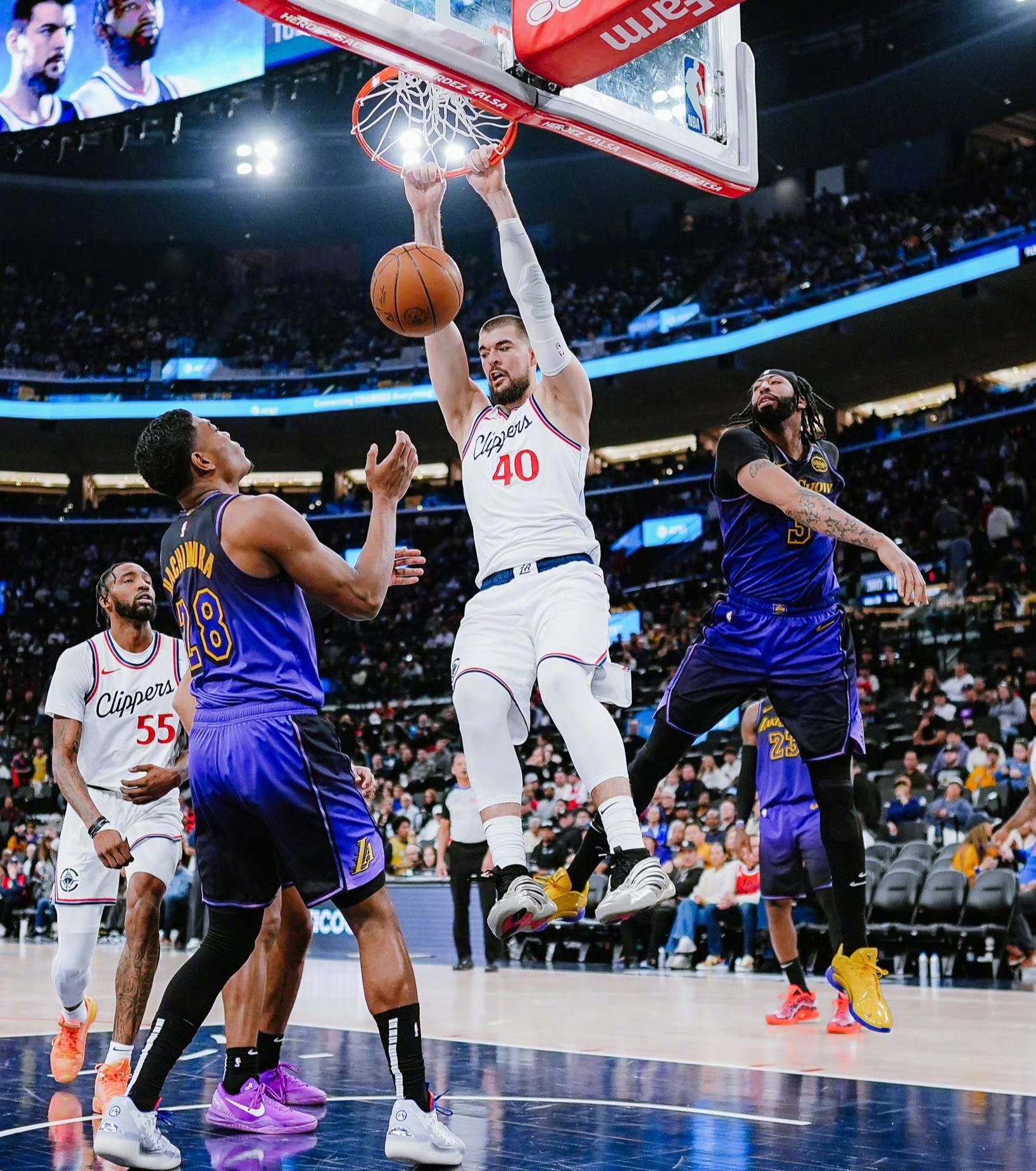 快船完胜鹈鹕,塔图姆三分雨点燃全场 快船完胜鹈鹕,塔图姆三分雨点燃全场