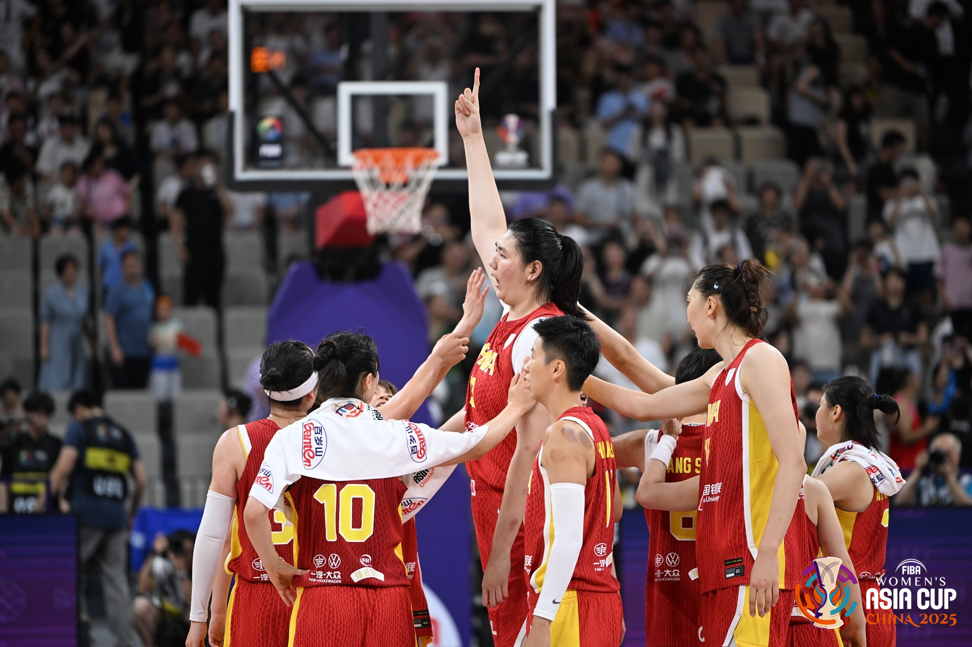 关于亚洲杯篮球赛：中国队夺冠，力压韩国夺冠的信息