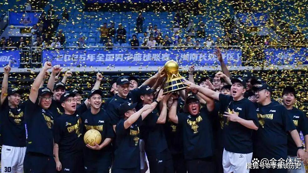 四川男篮擒下河南，登顶胜利领域的简单介绍